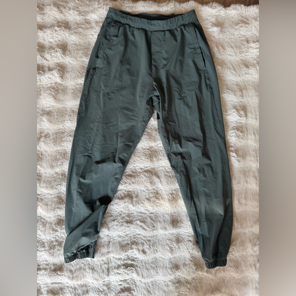 lululemon athletica Men's Green Joggers